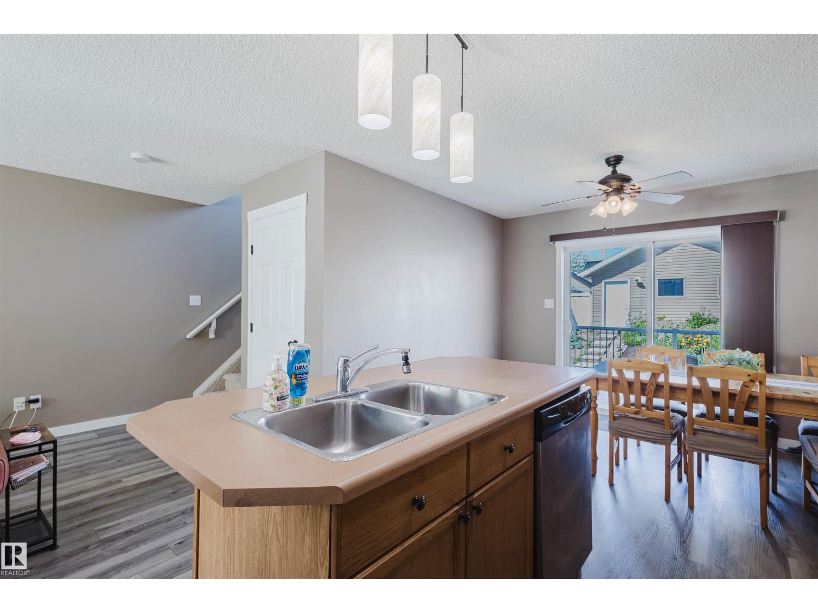 Photo 14 of 3032 Trelle Cr Nw, Edmonton AB