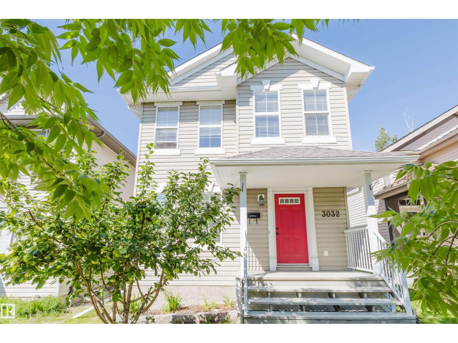 Photo 3 of 3032 Trelle Cr Nw, Edmonton AB