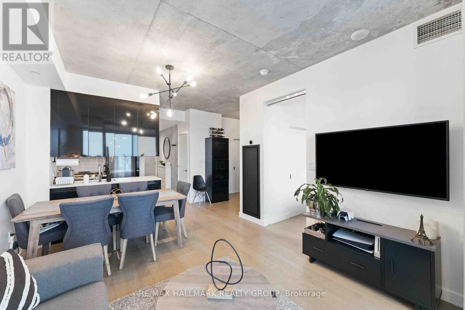 Photo 13 of 903 224 Lyon Street N, Ottawa ON
