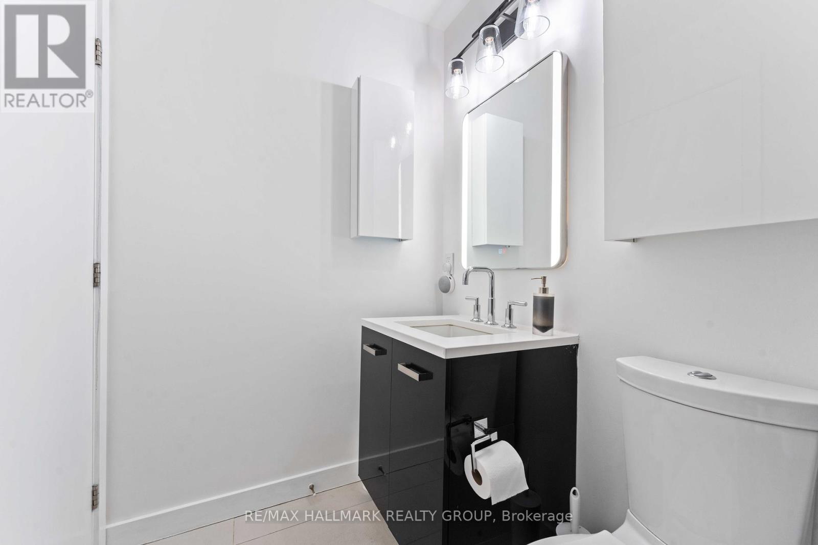 Photo 18 of 903 224 Lyon Street N, Ottawa ON