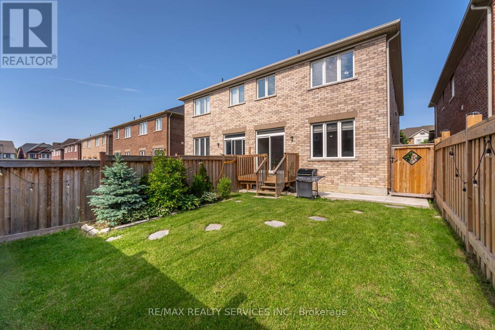 Photo 39 of 54 Maple Cider Street, Caledon ON