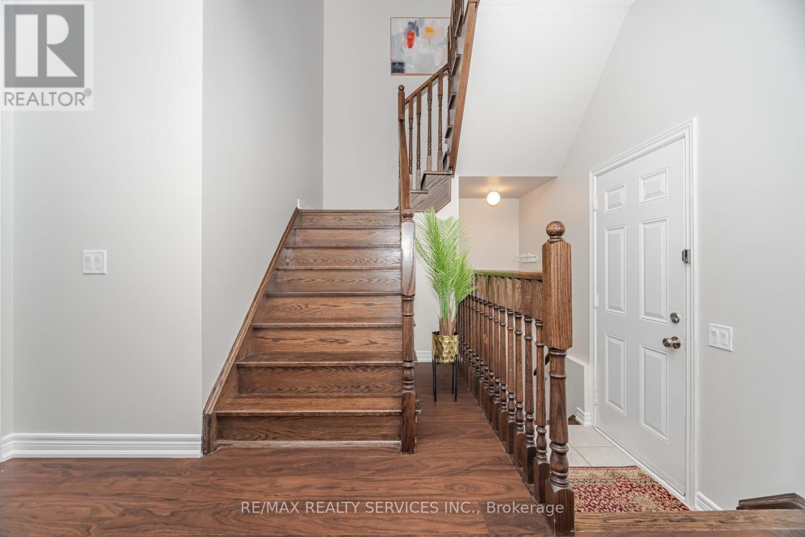 Photo 19 of 20 Blackberry Valley Crescent, Caledon ON