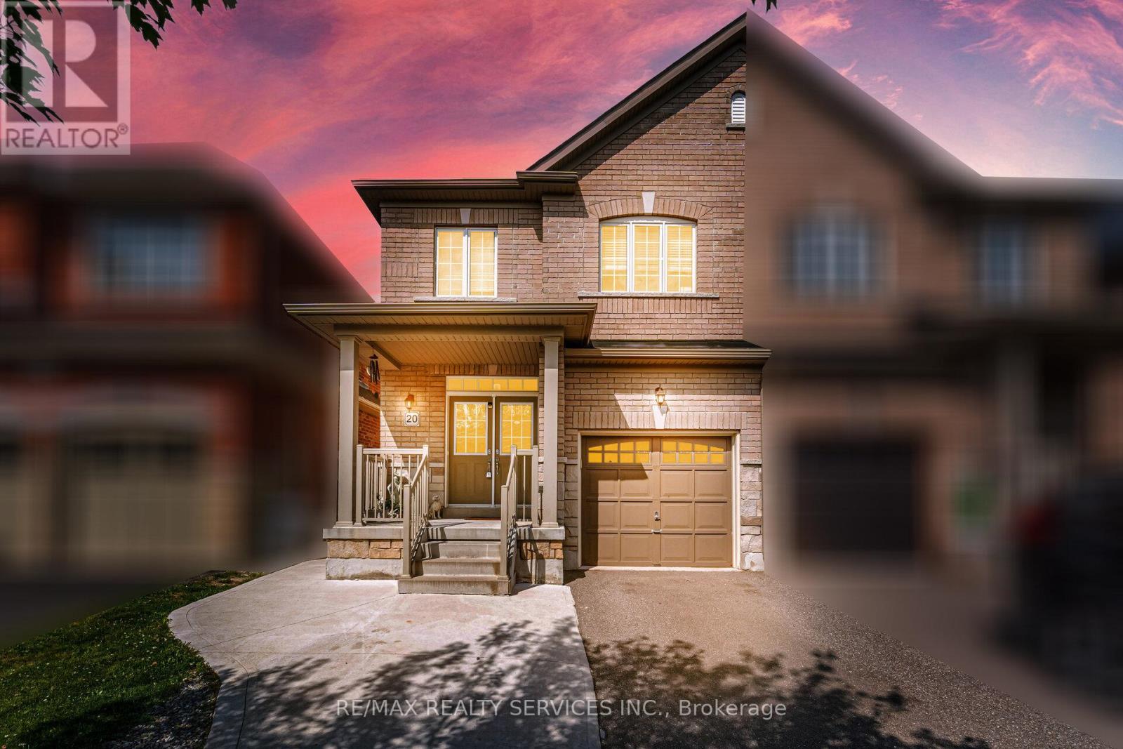 Photo 4 of 20 Blackberry Valley Crescent, Caledon ON