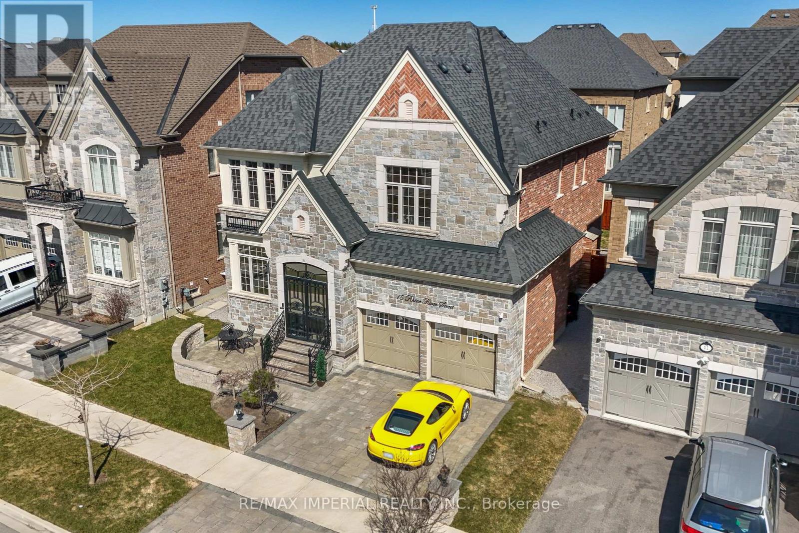 Photo 31 of 15 Rhine River Street, Richmond Hill ON