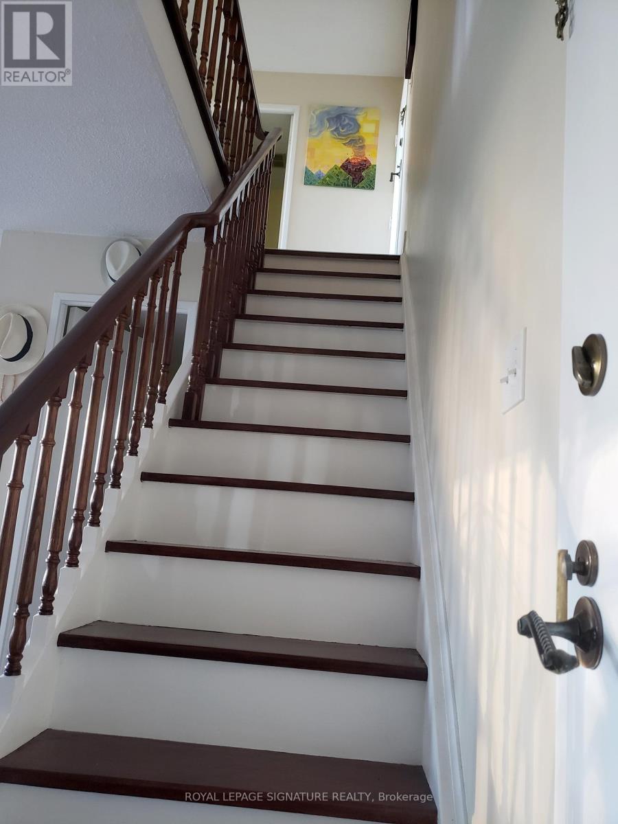 Photo 14 of 314 1300 Marlborough Court, Oakville ON