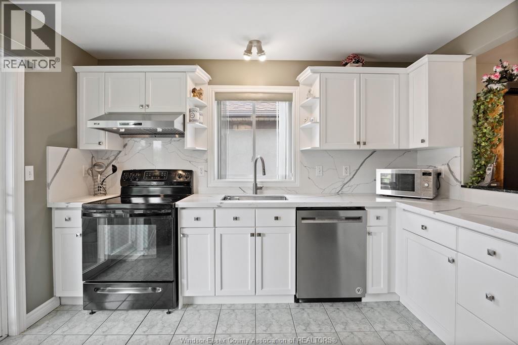 Photo 9 of 3087 Northway Avenue, Windsor ON