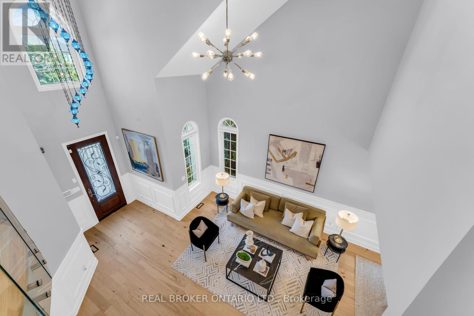 Photo 25 of 2293 Woodcrest Drive, Oakville ON