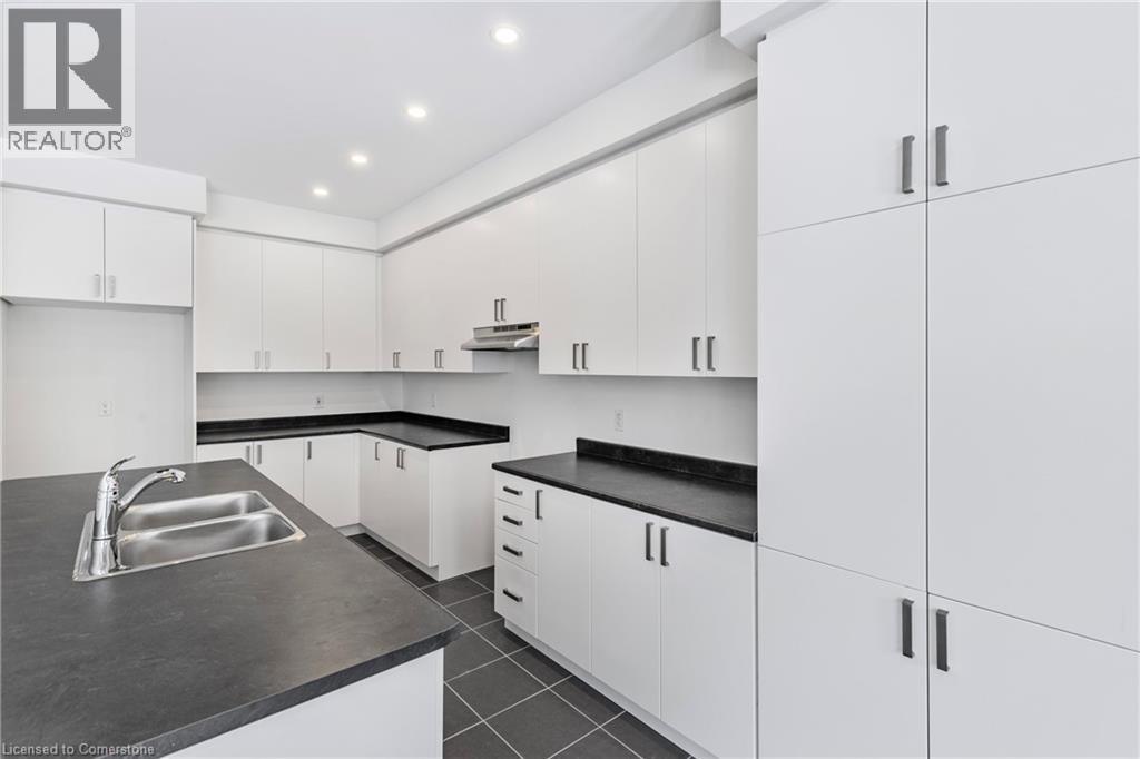 Photo 18 of 12 Sassafras Road, Midhurst ON