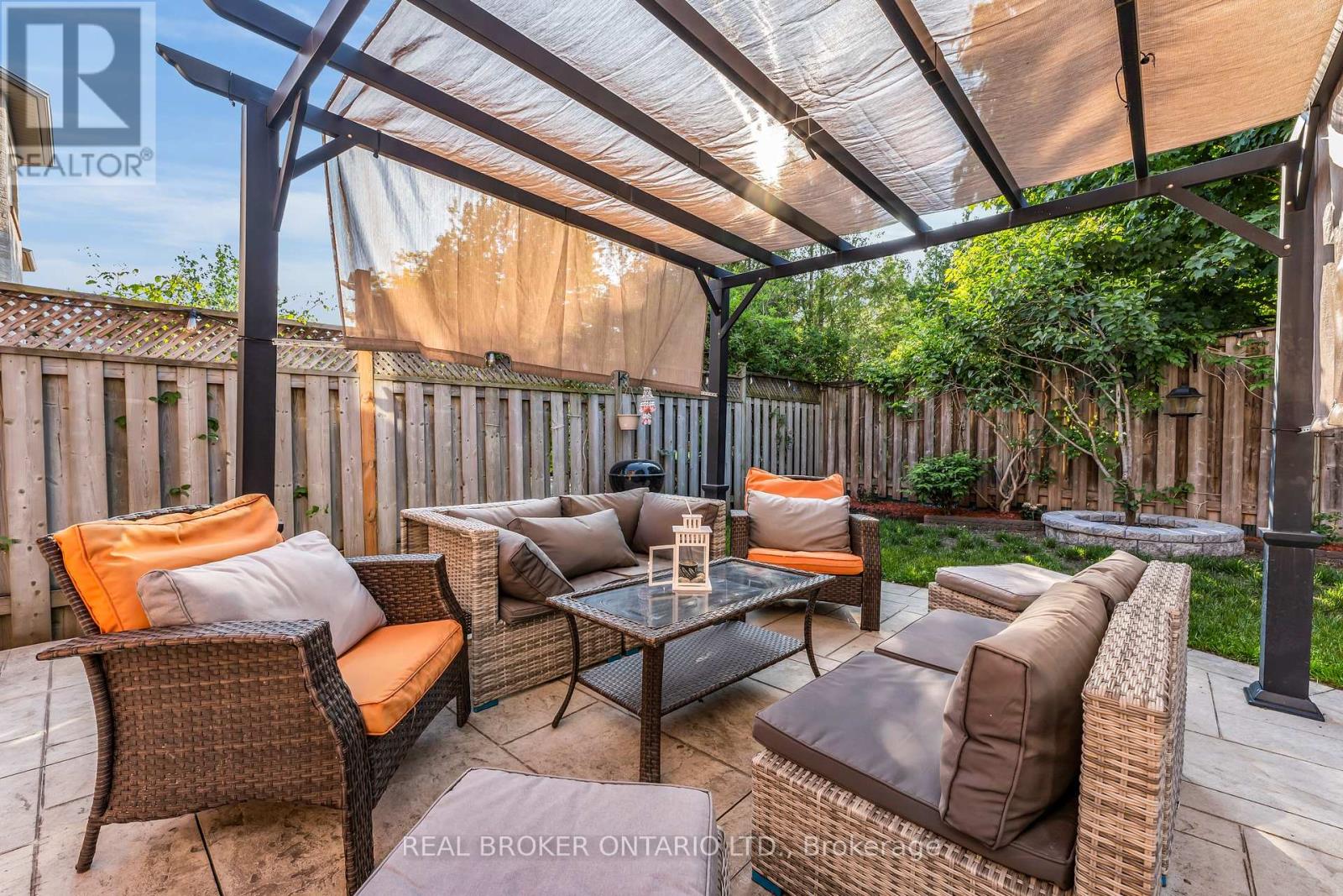Photo 37 of 2293 Woodcrest Drive, Oakville ON
