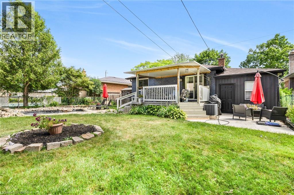 Photo 18 of 29 Whitehead Street, Brantford ON