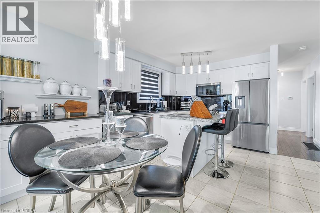 Photo 5 of 29 Whitehead Street, Brantford ON