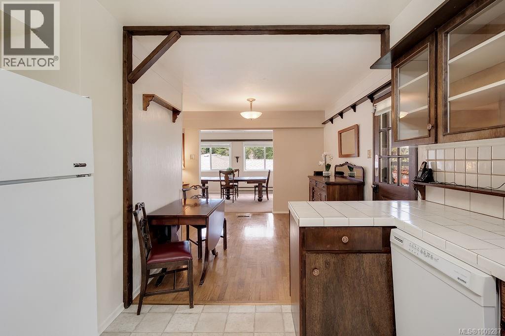 Photo 37 of 1080 Holly Park Rd, Central Saanich BC