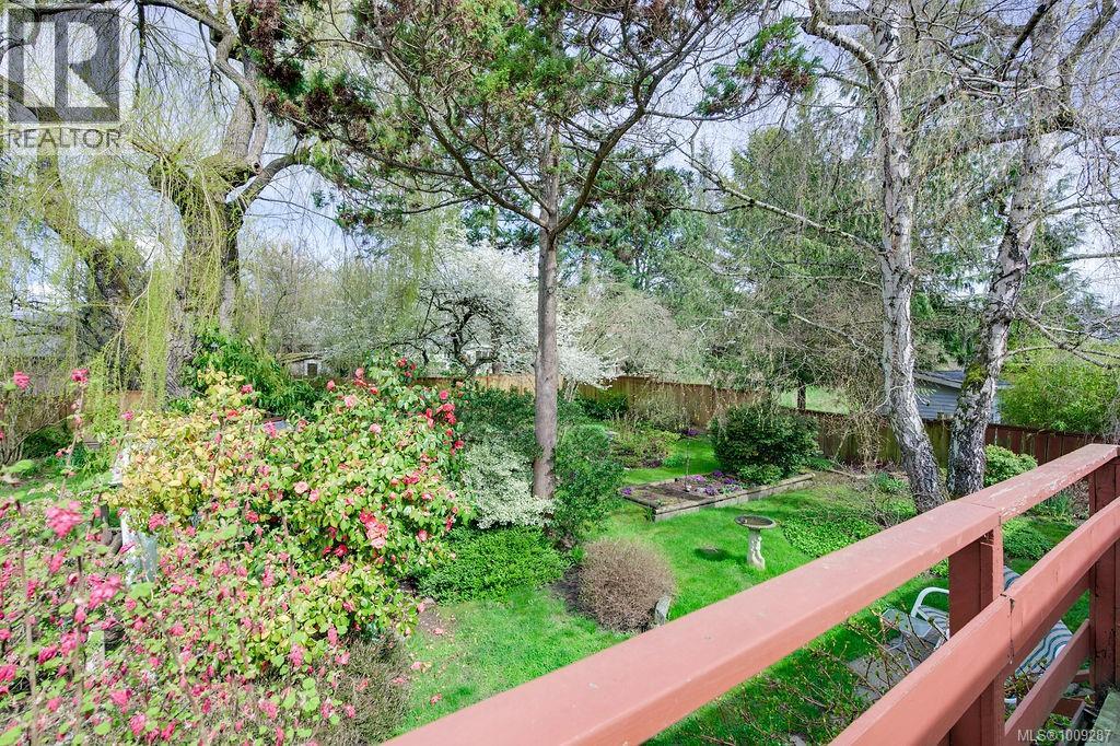 Photo 22 of 1080 Holly Park Rd, Central Saanich BC