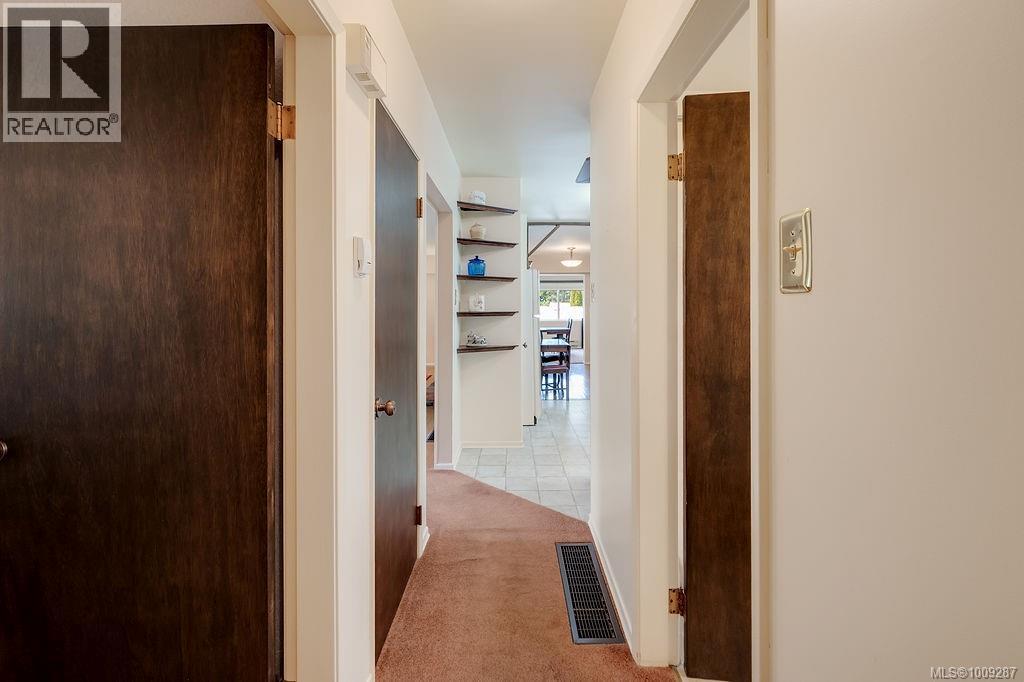 Photo 23 of 1080 Holly Park Rd, Central Saanich BC