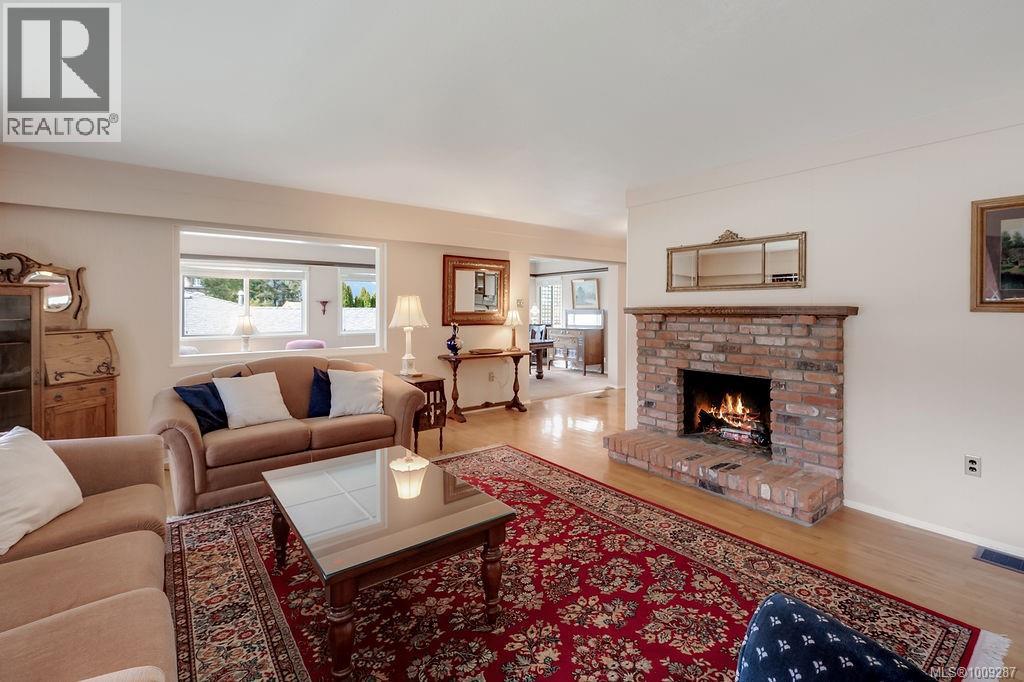 Photo 25 of 1080 Holly Park Rd, Central Saanich BC