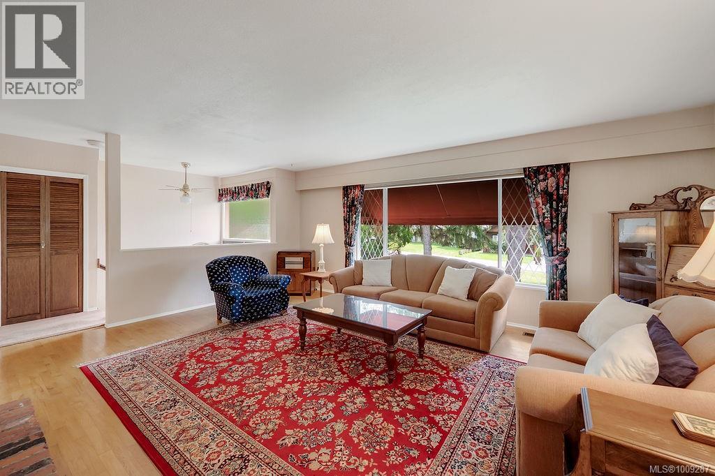 Photo 31 of 1080 Holly Park Rd, Central Saanich BC