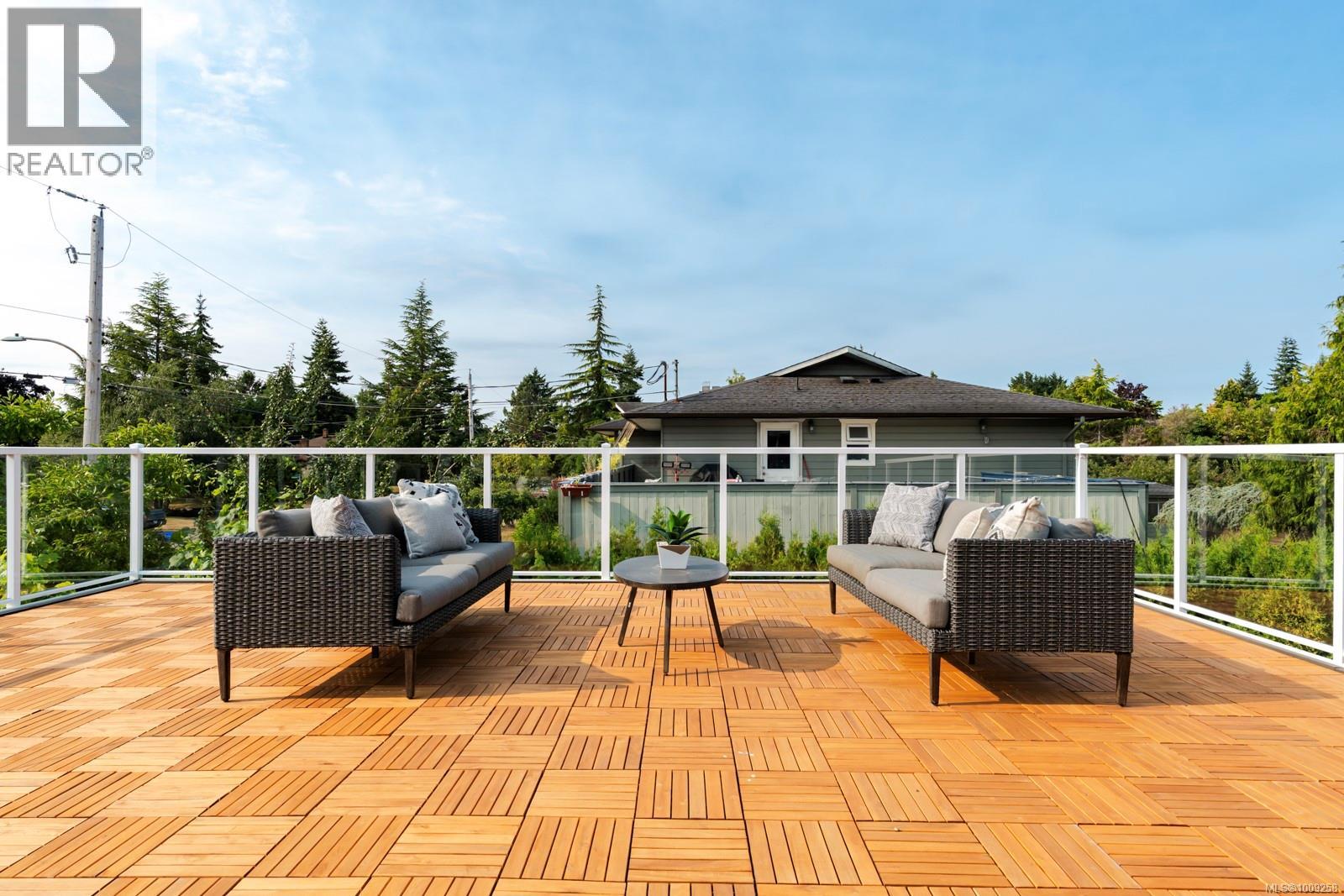 Photo 26 of 1873 San Juan Ave, Saanich BC