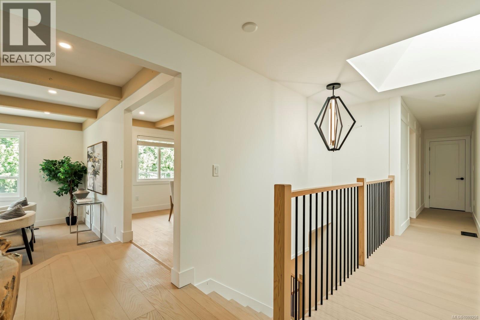 Photo 29 of 1873 San Juan Ave, Saanich BC