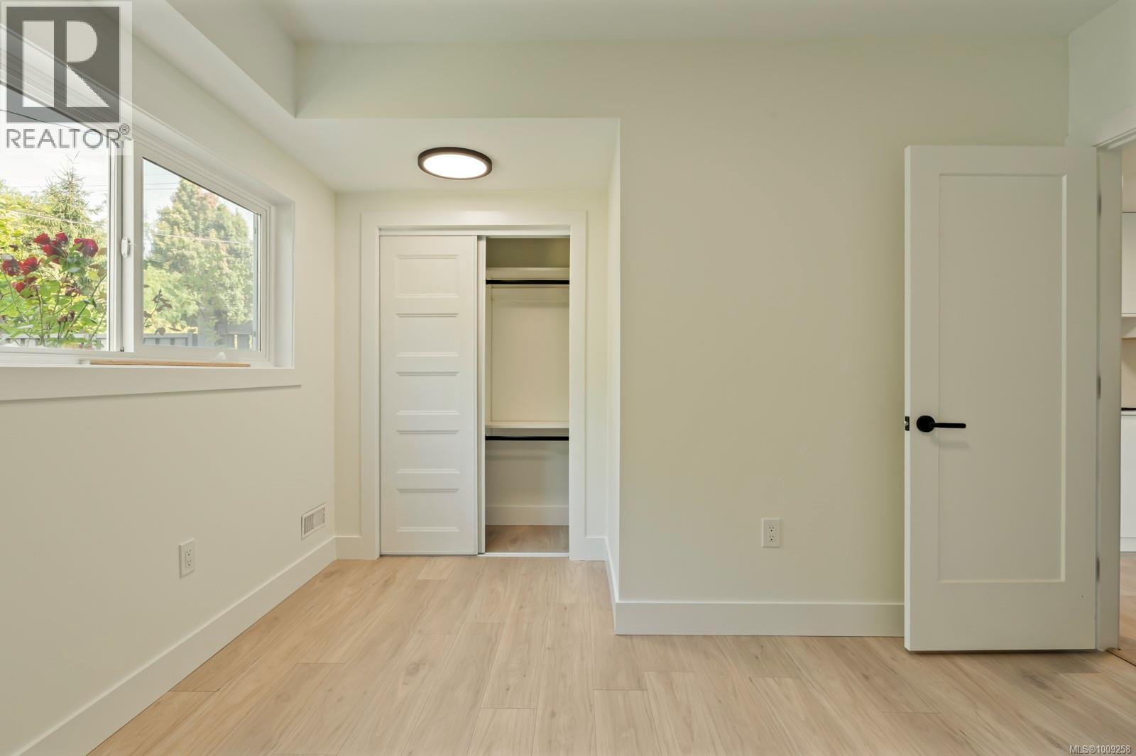 Photo 36 of 1873 San Juan Ave, Saanich BC