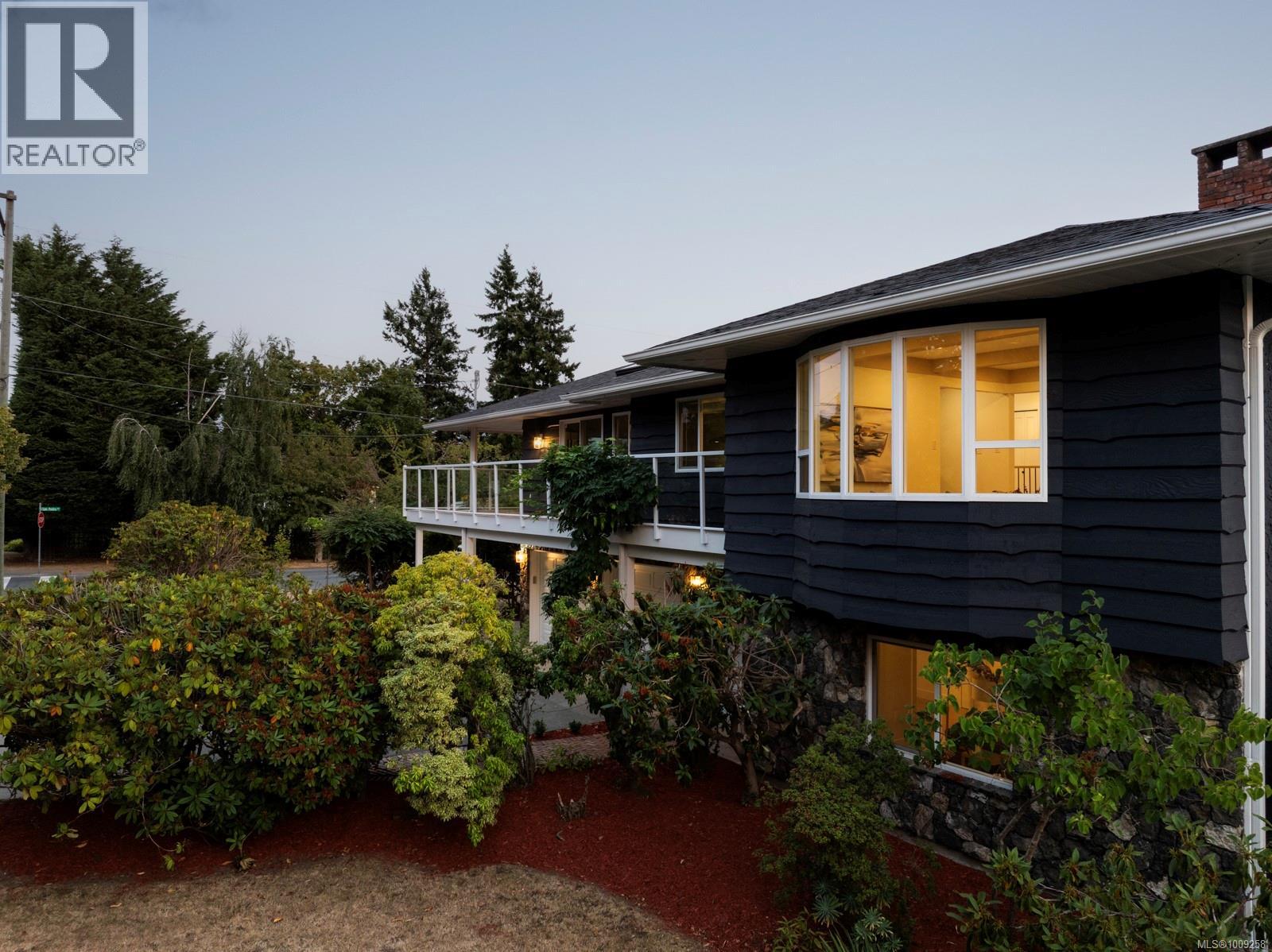 Photo 49 of 1873 San Juan Ave, Saanich BC
