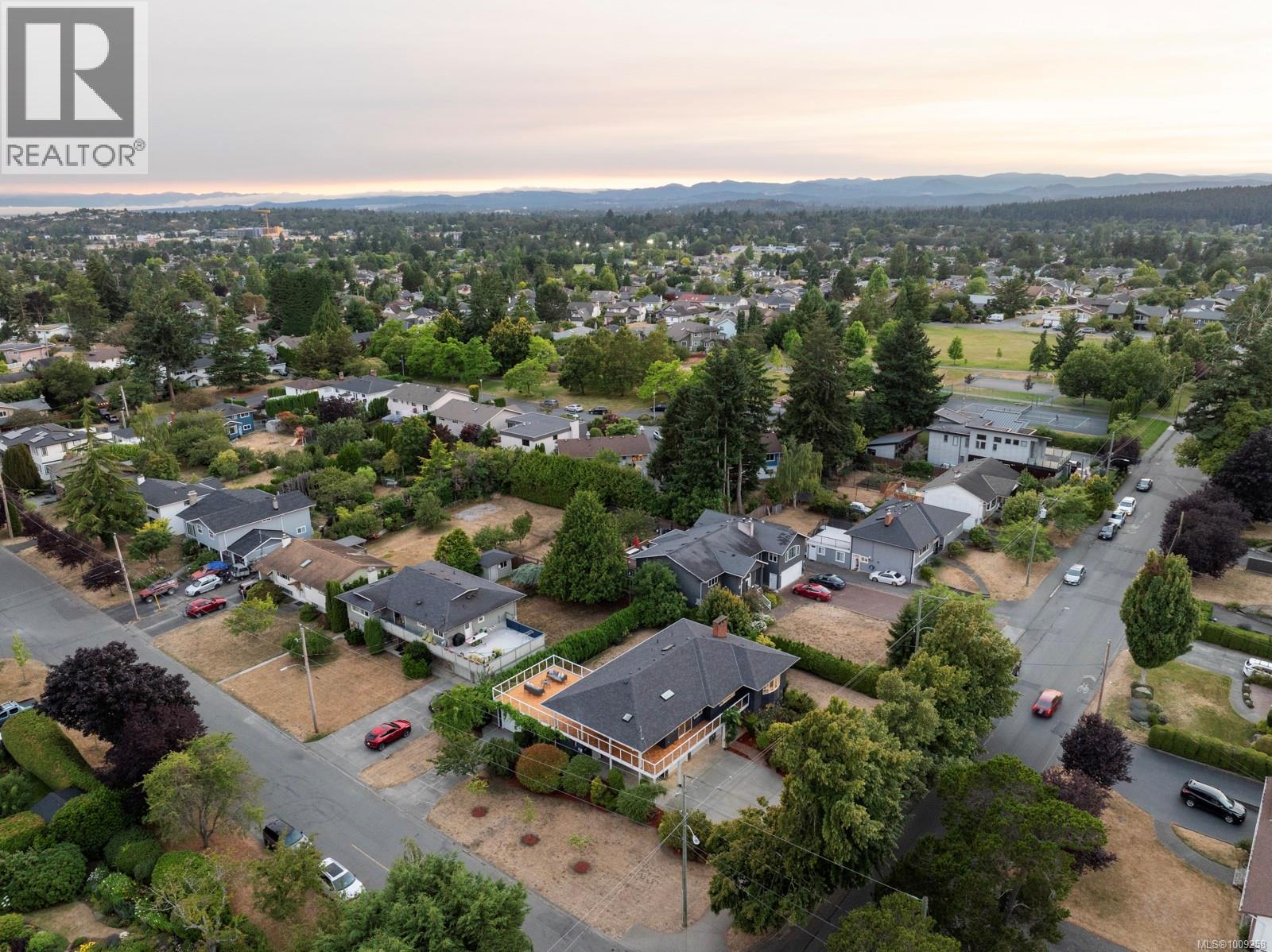 Photo 55 of 1873 San Juan Ave, Saanich BC