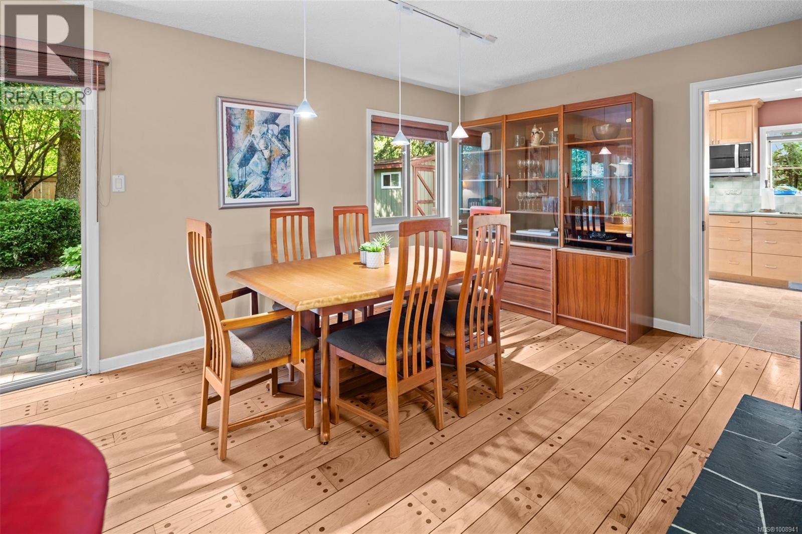 Photo 29 of 4216 Lynnfield Cres, Saanich BC