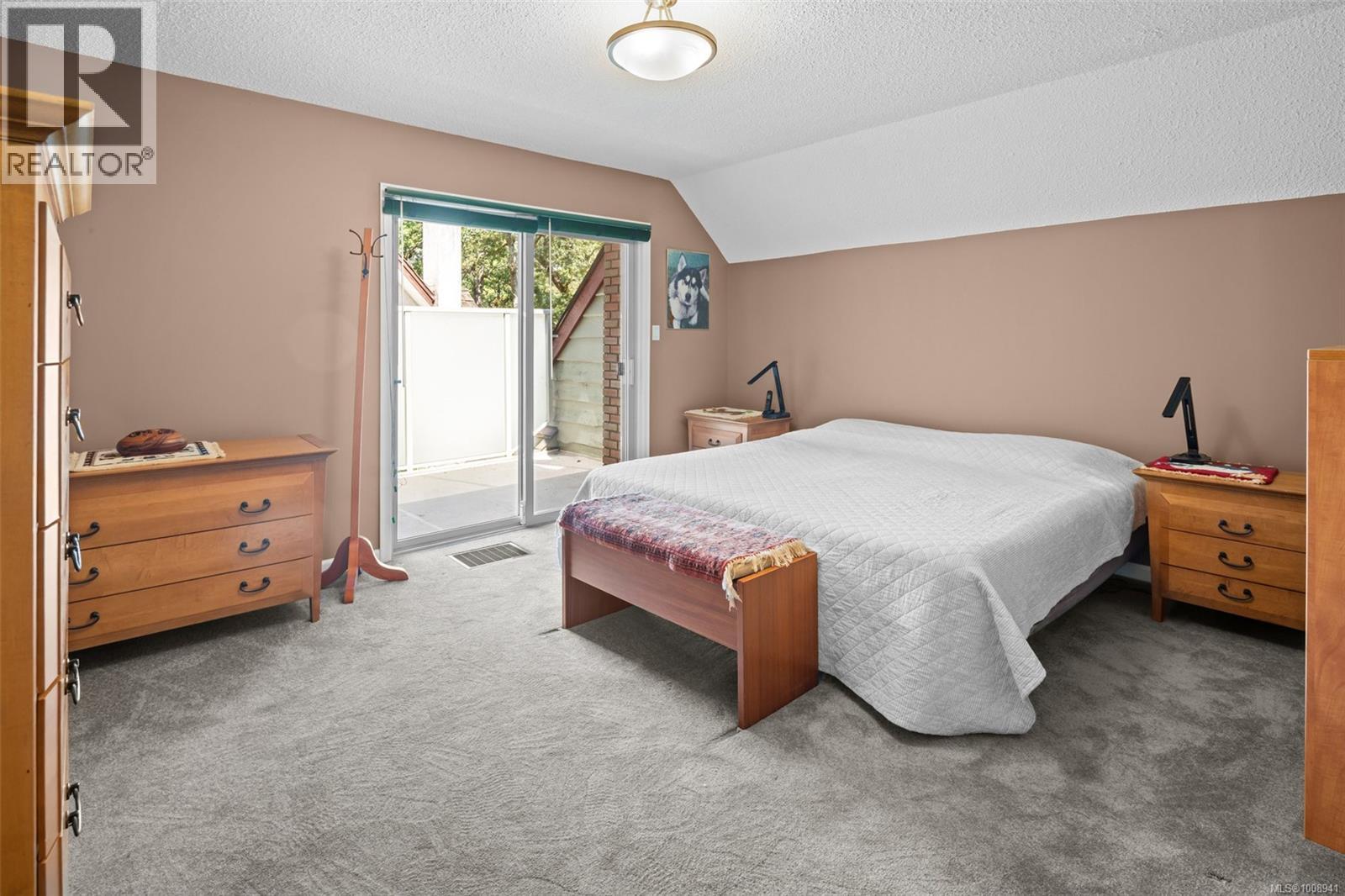 Photo 19 of 4216 Lynnfield Cres, Saanich BC