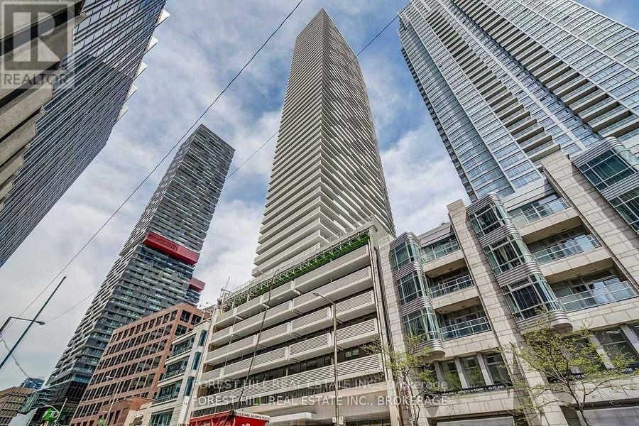 Photo 2 of 5306 2221 Yonge Street, Toronto ON