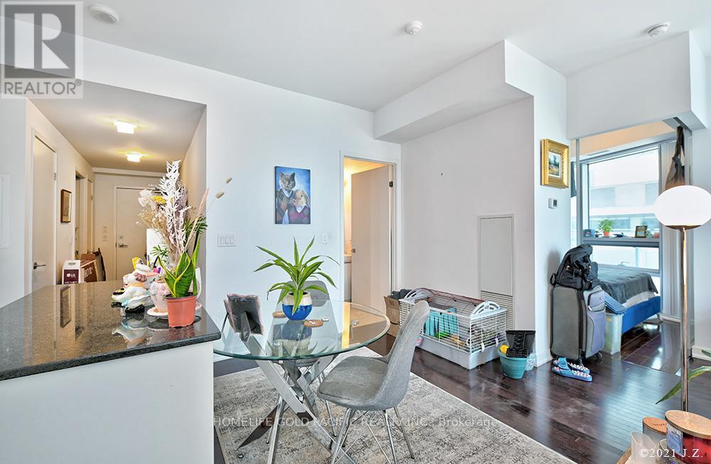 Photo 10 of 802 14 York Street, Toronto ON