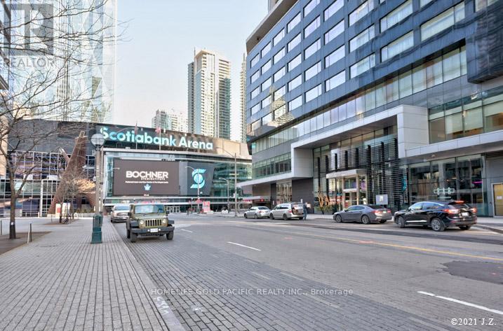 Photo 26 of 802 14 York Street, Toronto ON