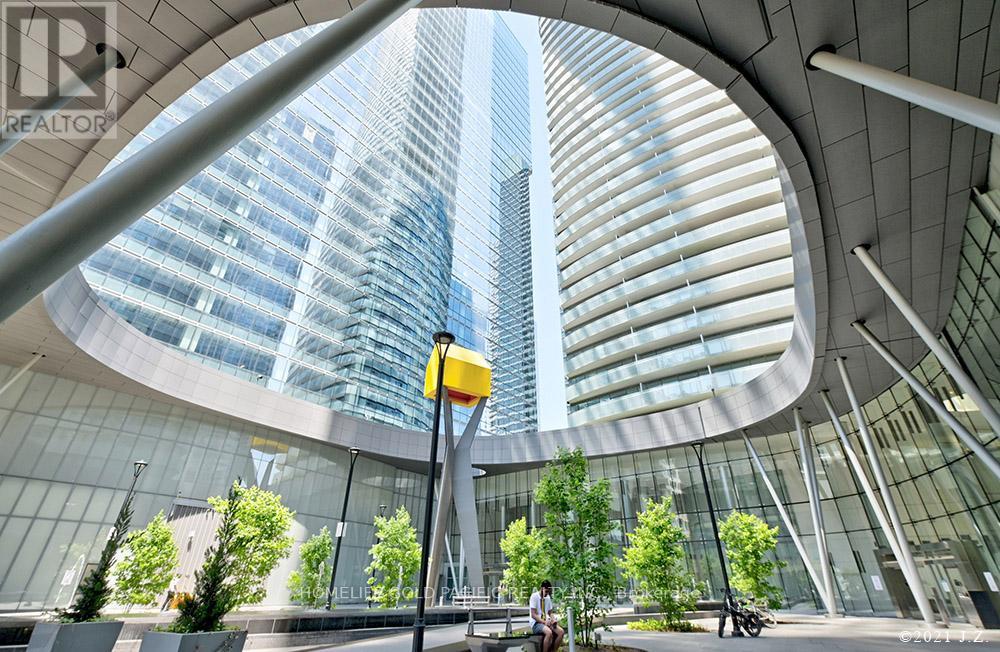 Photo 3 of 802 14 York Street, Toronto ON