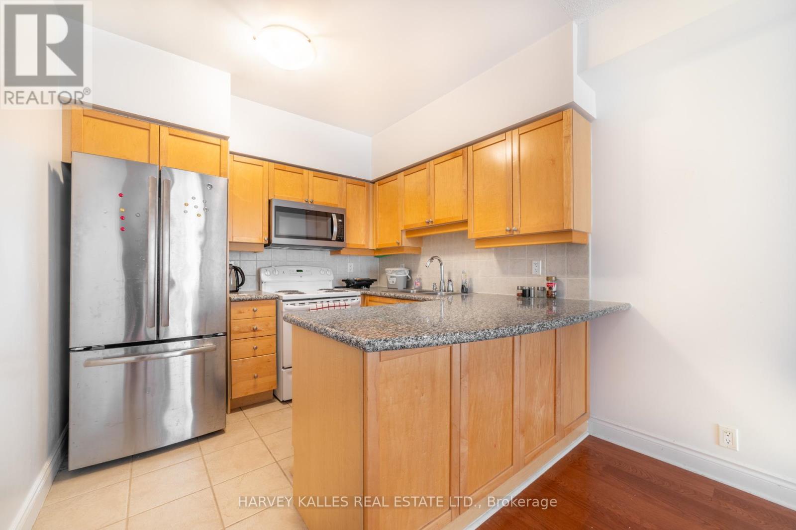 Photo 13 of 1424 80 Harrison Garden Boulevard, Toronto ON