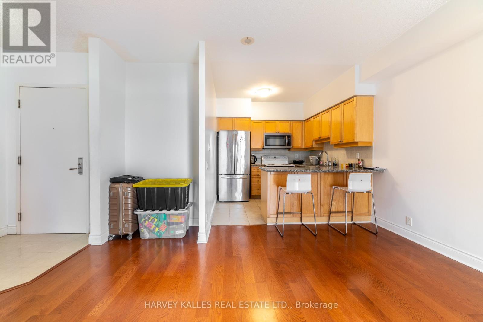 Photo 8 of 1424 80 Harrison Garden Boulevard, Toronto ON
