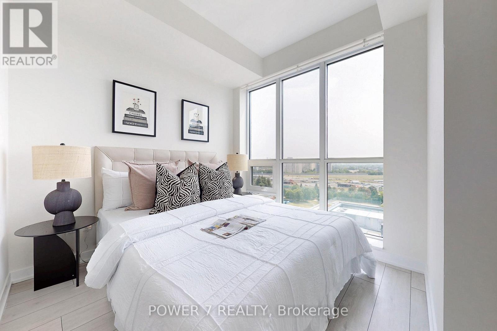 Photo 13 of 1110 31 Tippett Road, Toronto ON