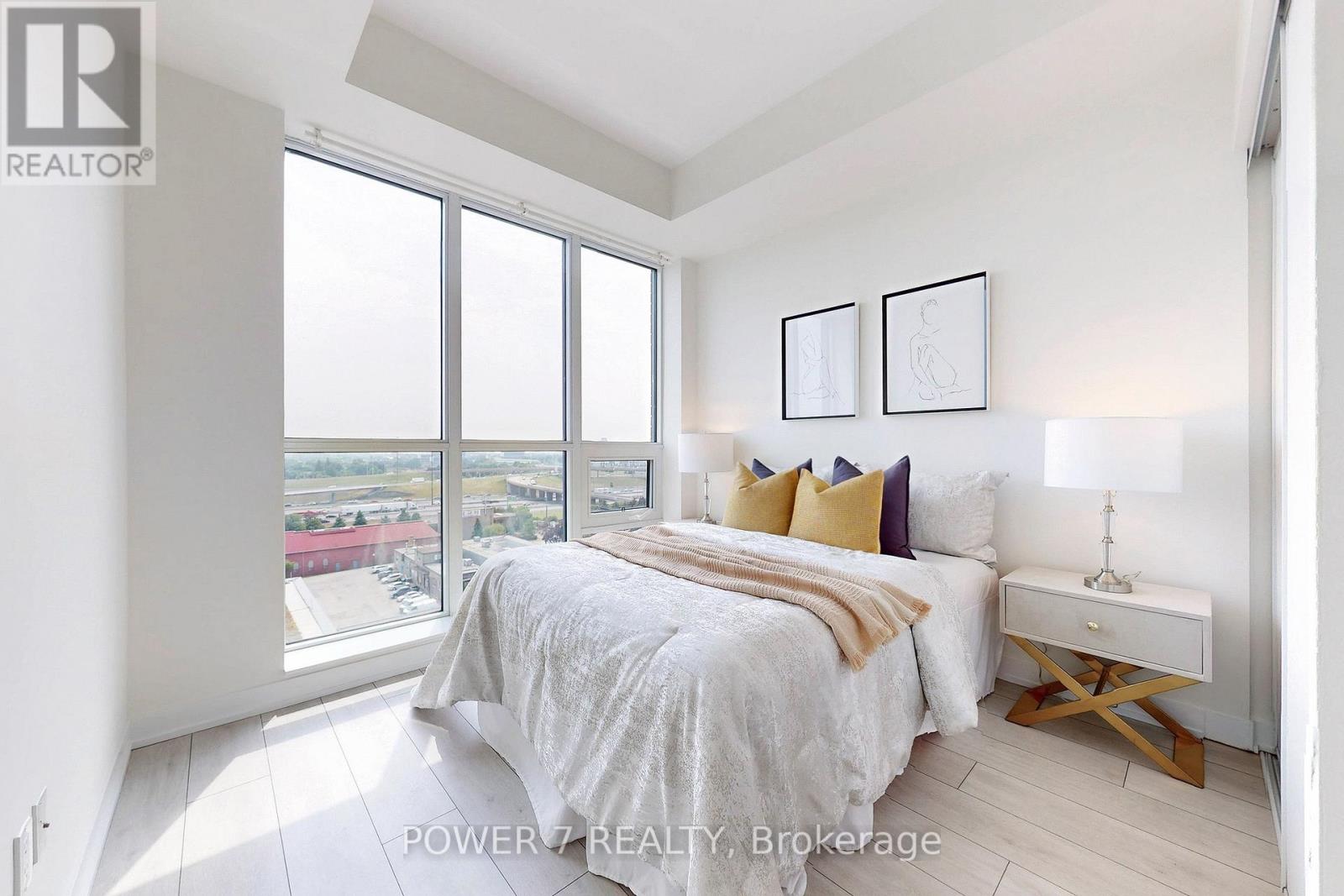 Photo 16 of 1110 31 Tippett Road, Toronto ON