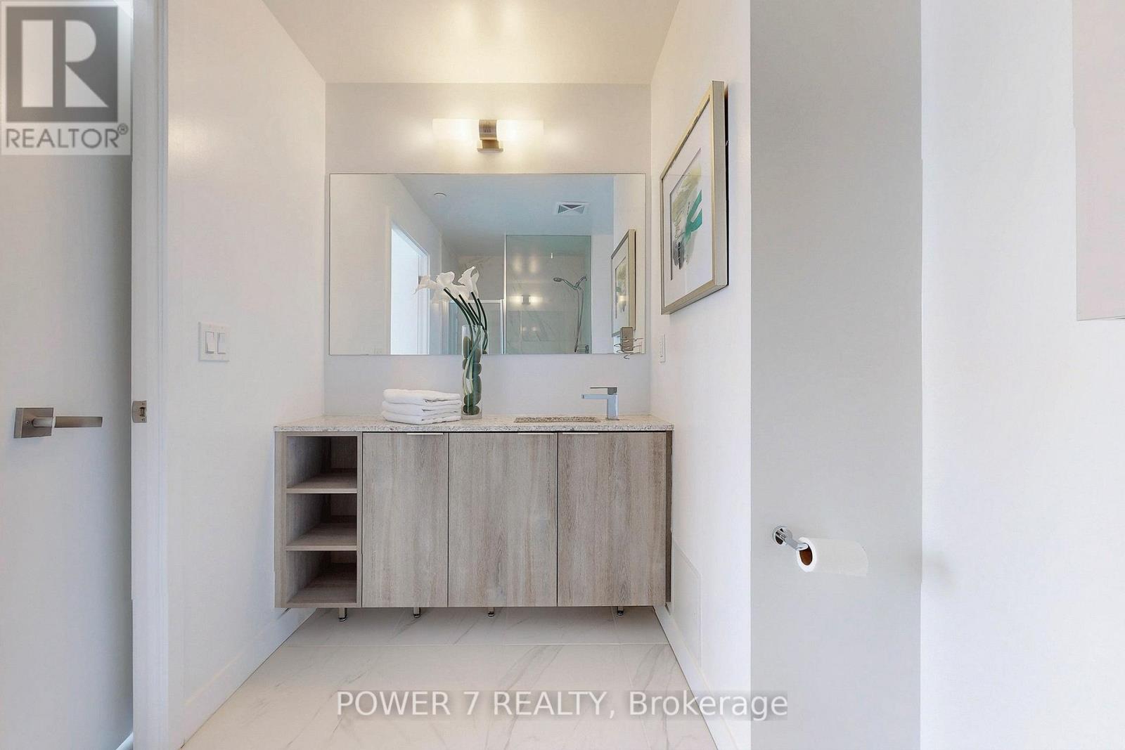Photo 20 of 1110 31 Tippett Road, Toronto ON