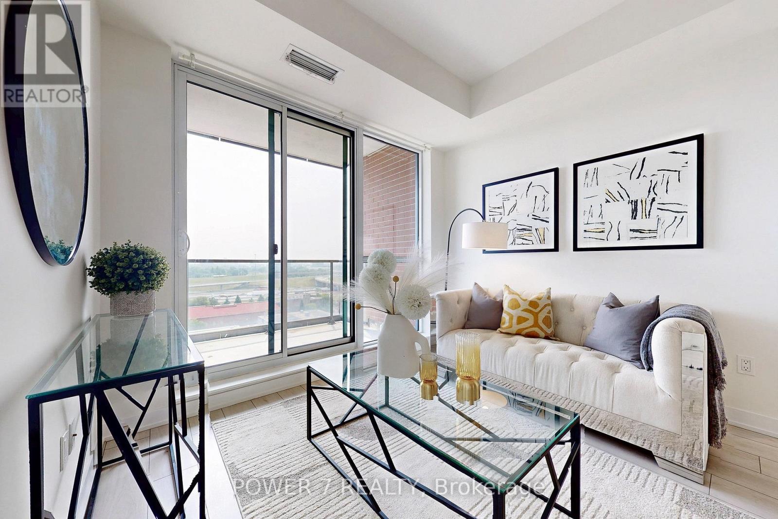 Photo 4 of 1110 31 Tippett Road, Toronto ON