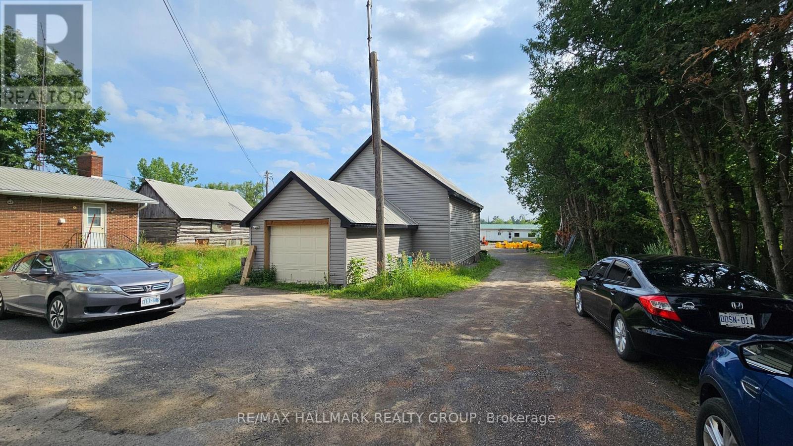 Photo 13 of 2590 B Carp Road, Ottawa ON