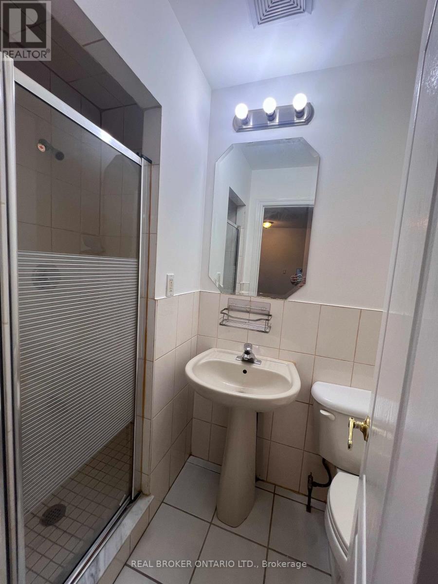 Photo 11 of 36 Stonebridge Boulevard, Toronto ON
