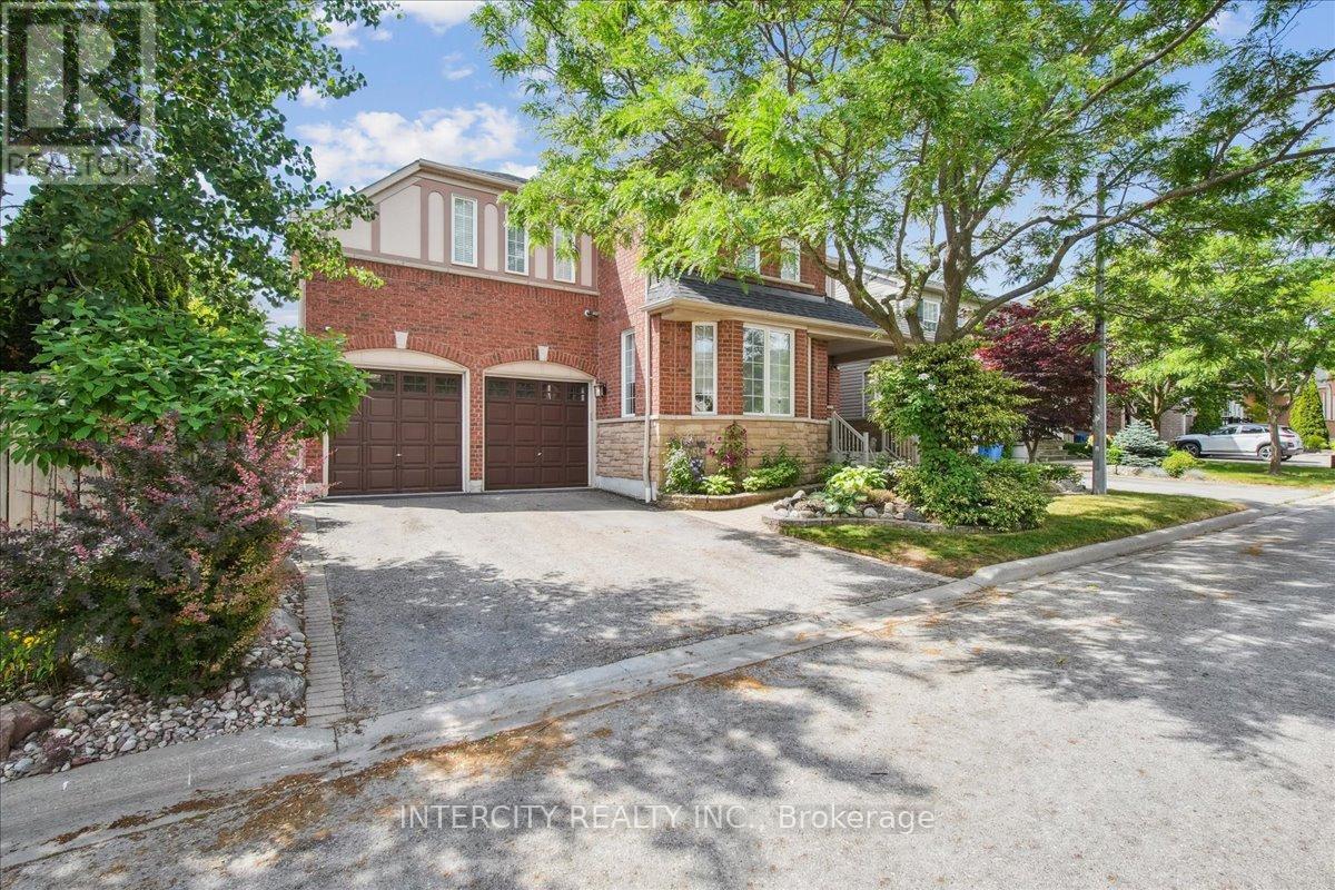 Photo 35 of 7 Butterworth Drive, Ajax ON