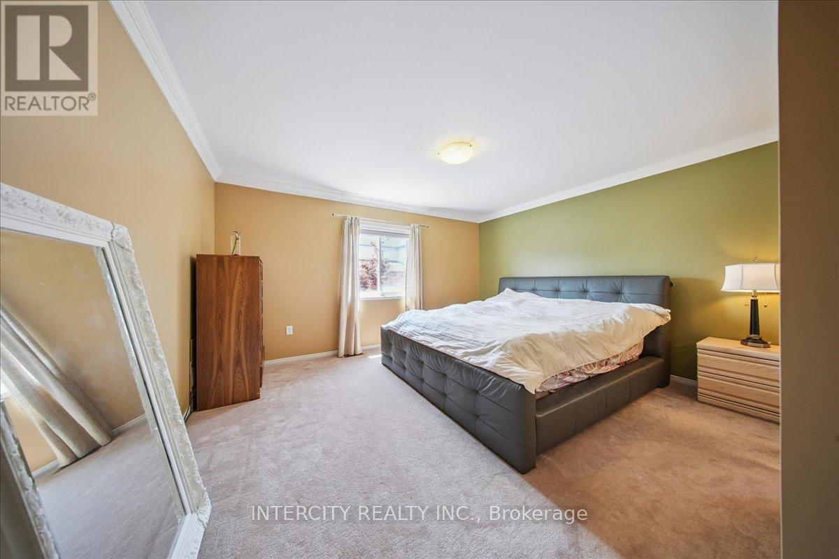 Photo 34 of 7 Butterworth Drive, Ajax ON