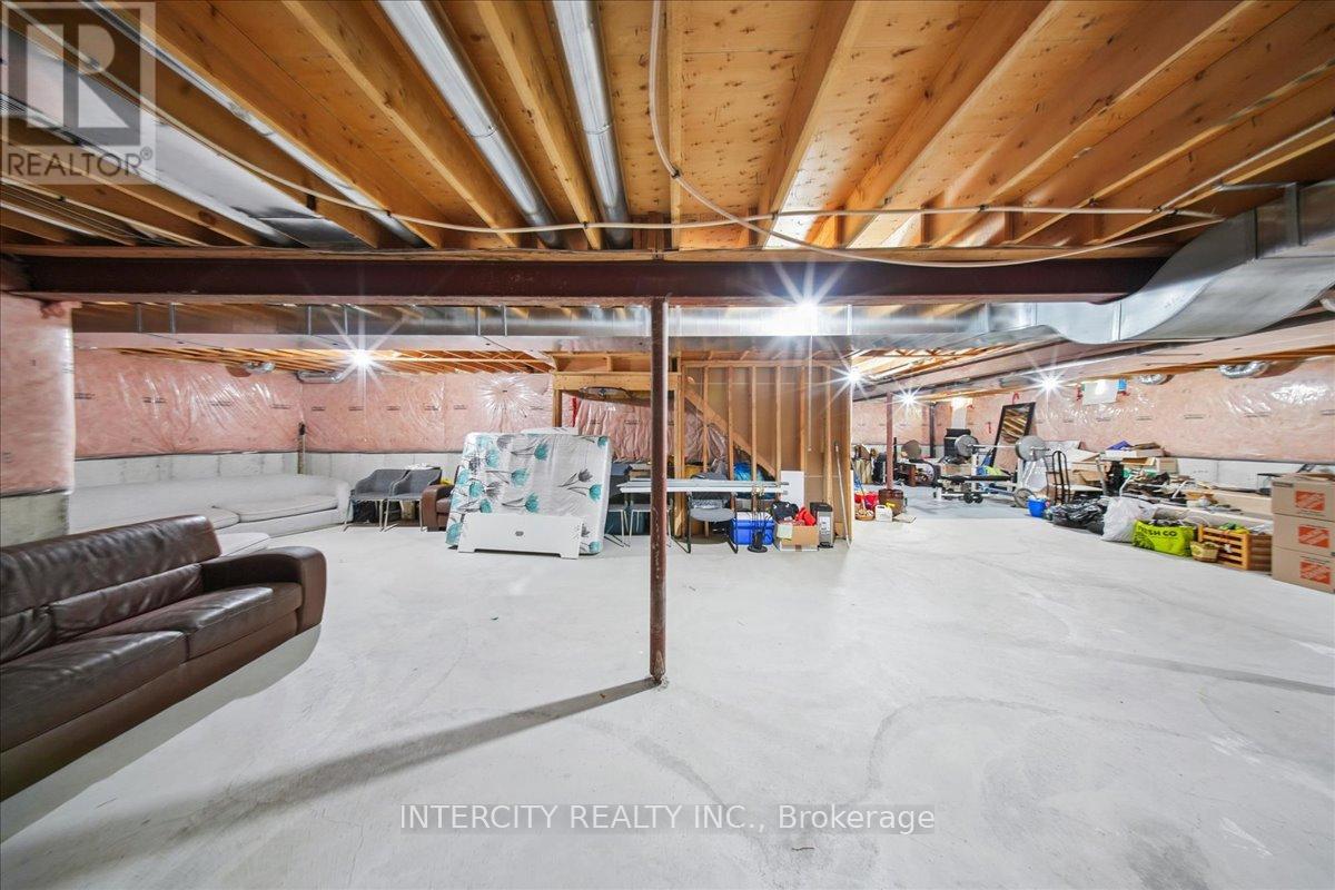 Photo 36 of 7 Butterworth Drive, Ajax ON