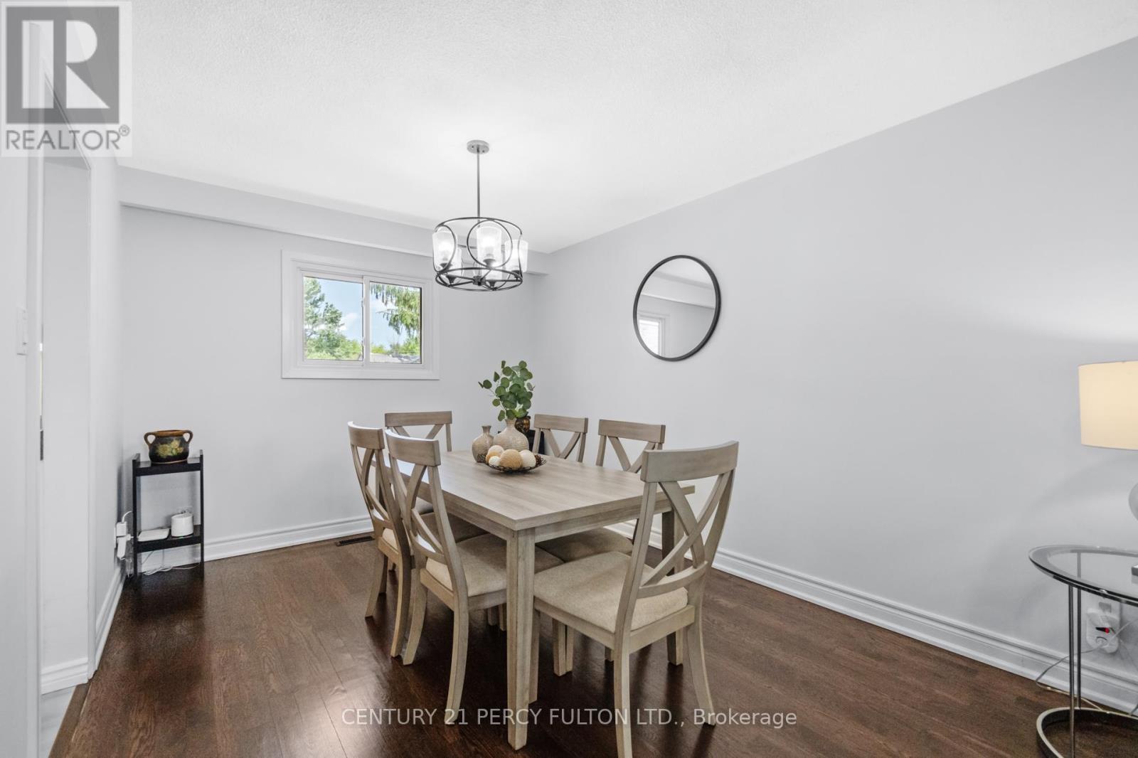 Photo 13 of 50 Chapais Crescent, Toronto ON