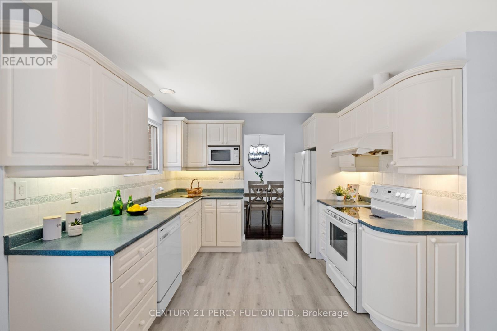 Photo 30 of 50 Chapais Crescent, Toronto ON