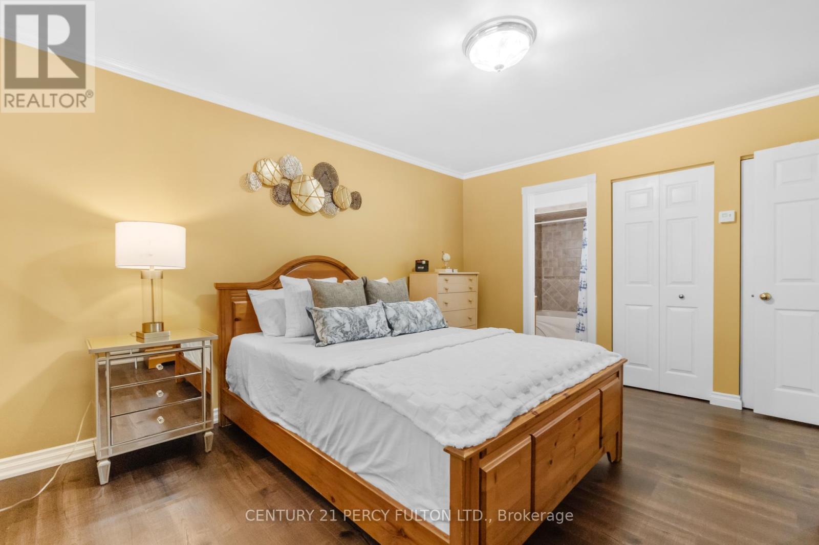 Photo 29 of 50 Chapais Crescent, Toronto ON