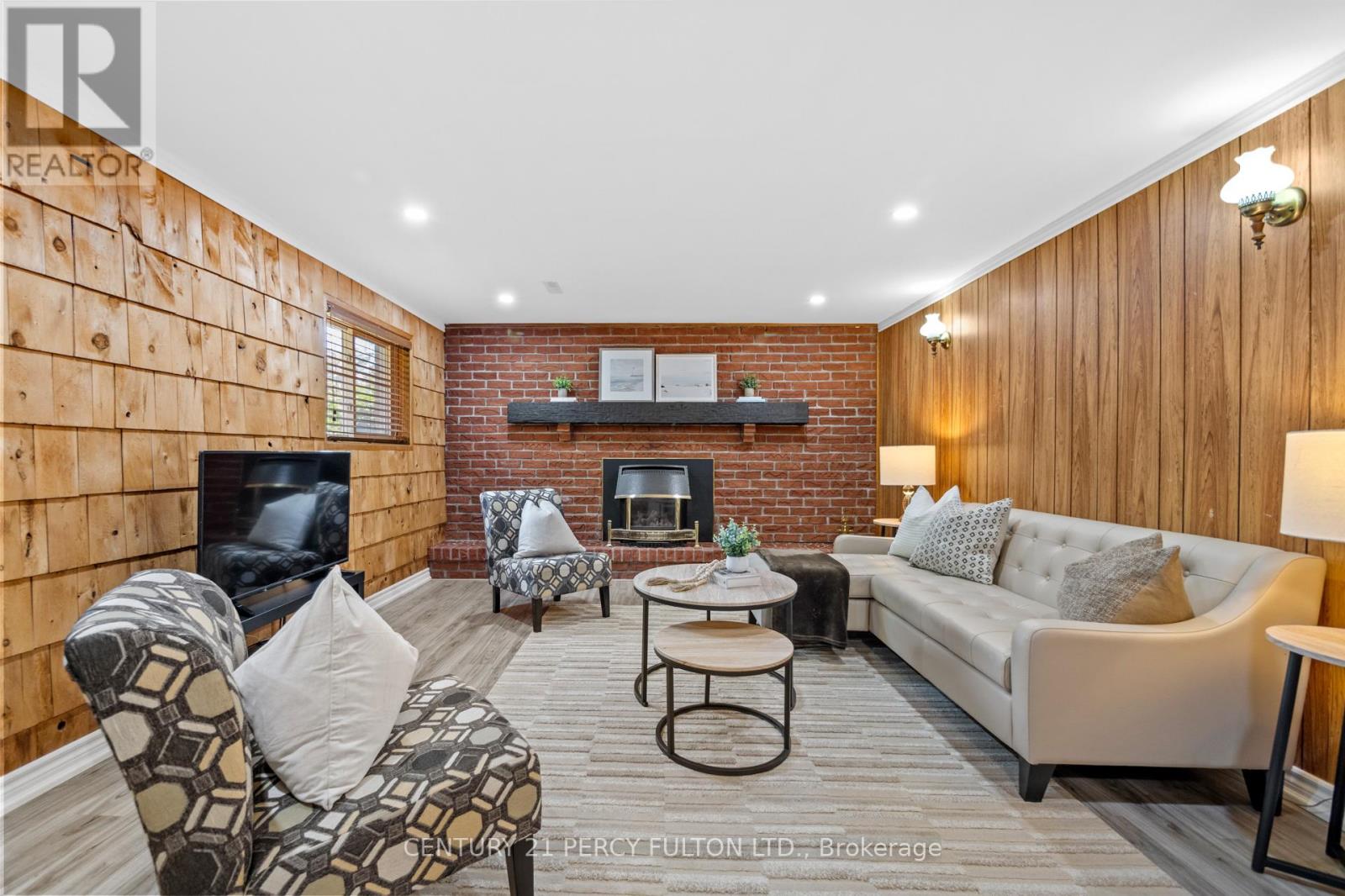Photo 36 of 50 Chapais Crescent, Toronto ON