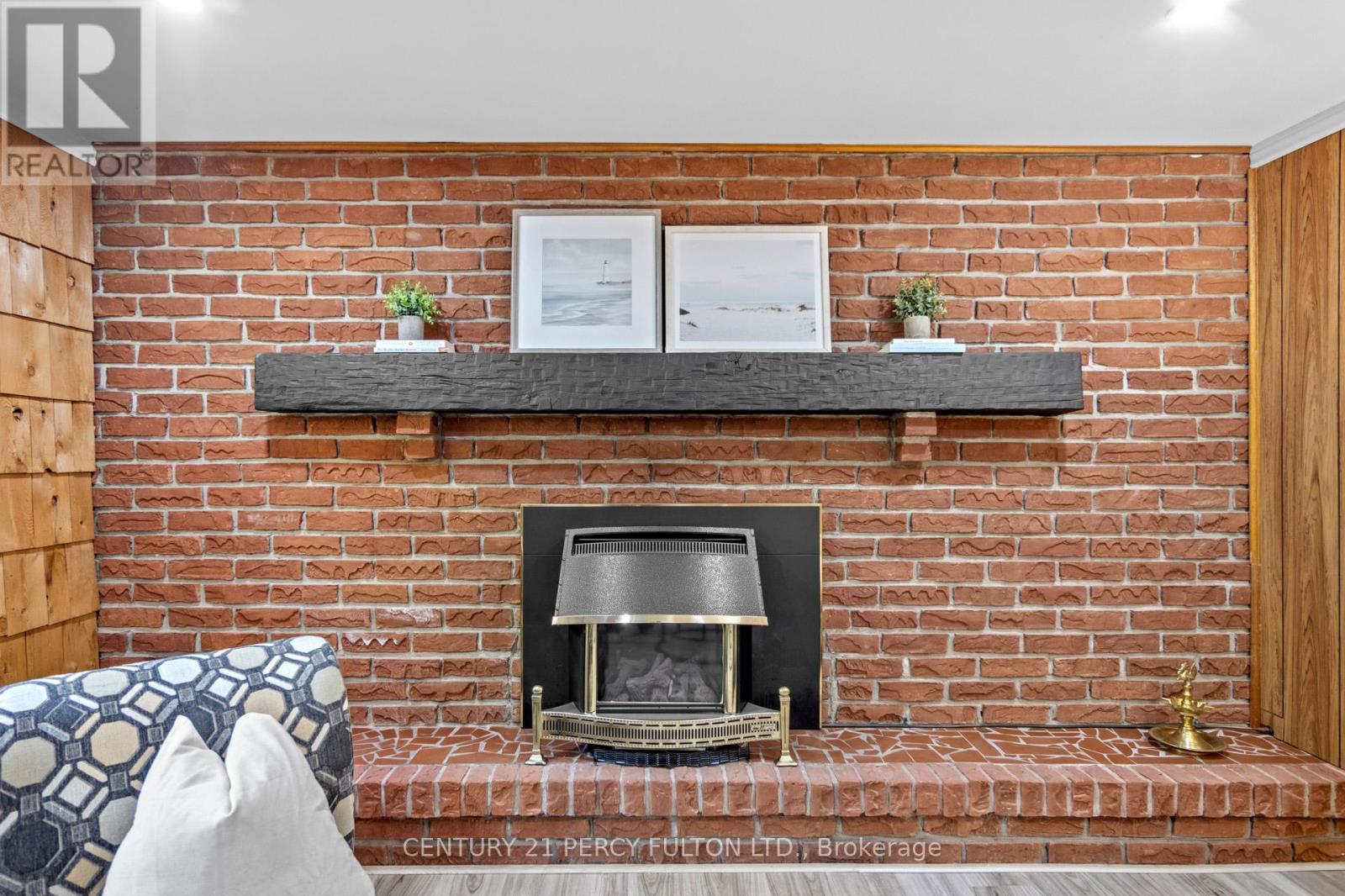 Photo 14 of 50 Chapais Crescent, Toronto ON