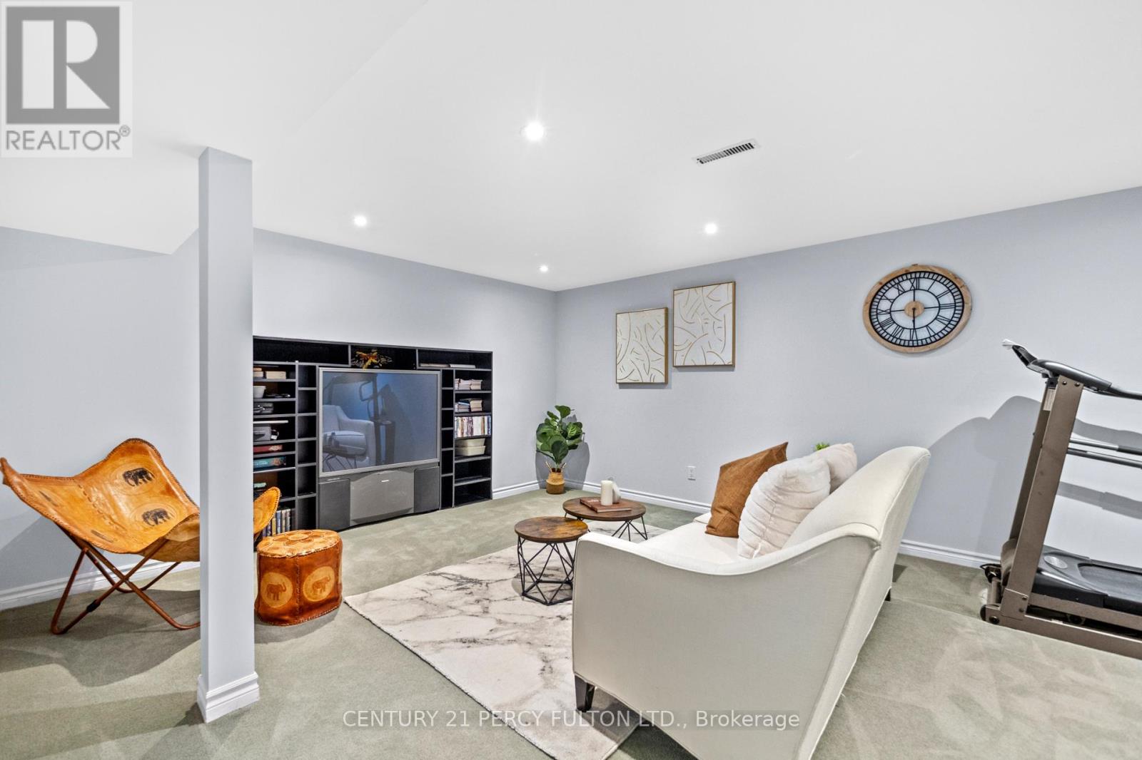 Photo 17 of 50 Chapais Crescent, Toronto ON