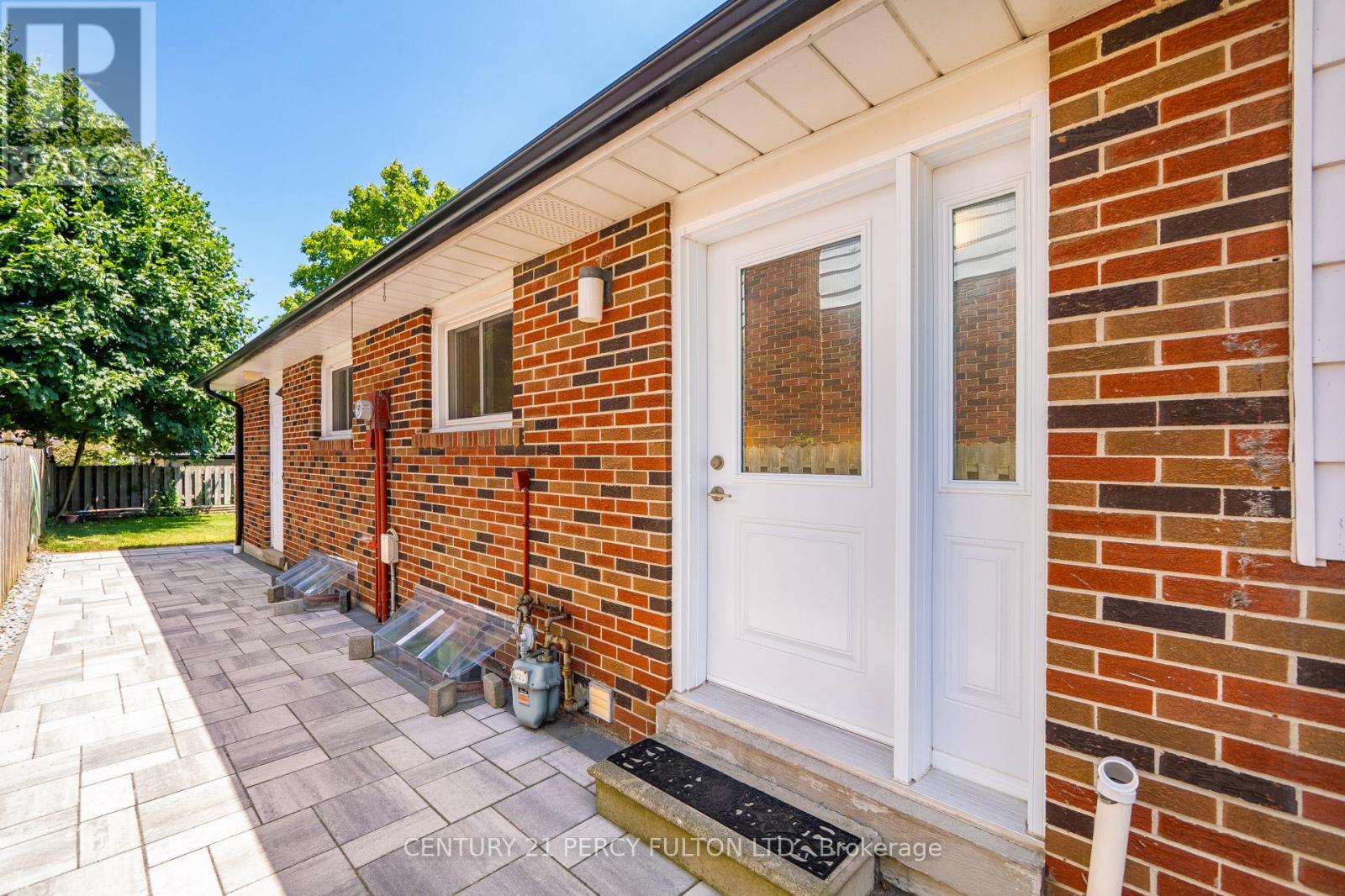 Photo 8 of 50 Chapais Crescent, Toronto ON