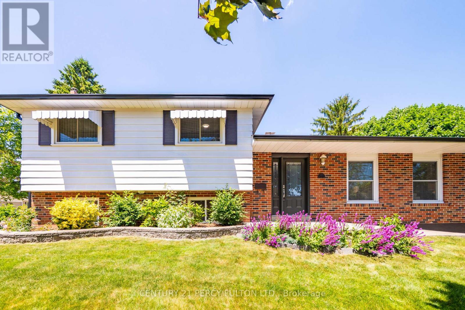 Photo 24 of 50 Chapais Crescent, Toronto ON